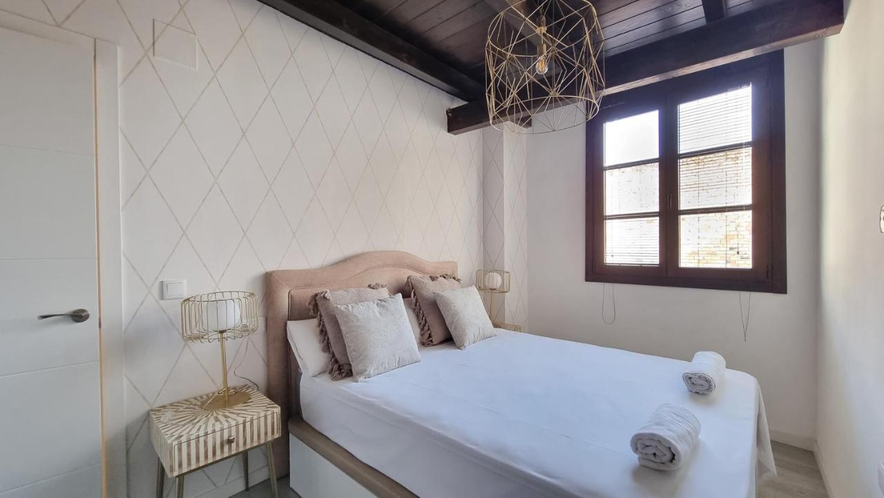 Apartamentos Puerta Elvira Suites 3000 Granada Buitenkant foto