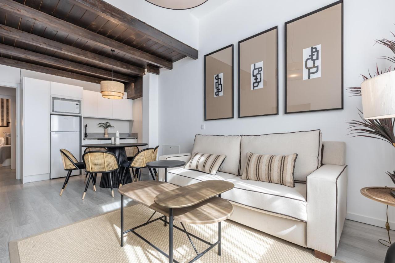 Apartamentos Puerta Elvira Suites 3000 Granada Buitenkant foto